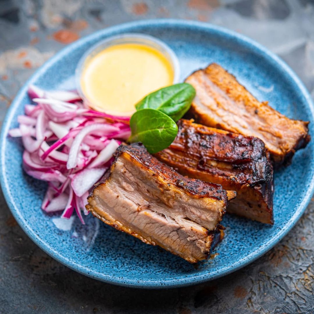 Kui grillvorstist enam ei piisa: miks aeglaselt küpsetatud BBQ eestlaste seas järjest rohkem tähelepanu saab?